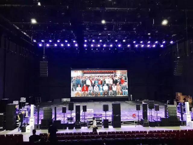 新闻报道中草莓视频网站设备的采制和运用