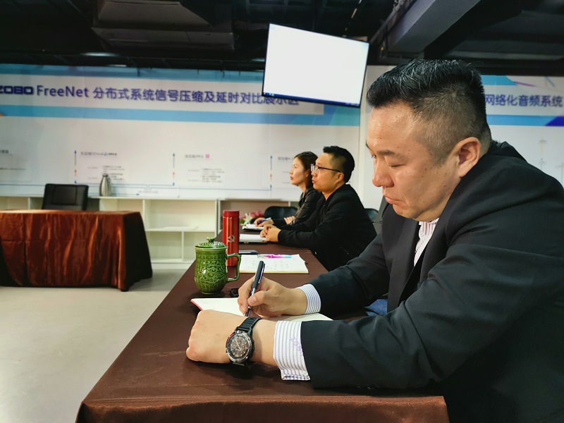 喜庆二 奋进新征程丨ZOBO草莓视频APP下载污组织全体党员及员工代表集体收看党的二召开盛况直播