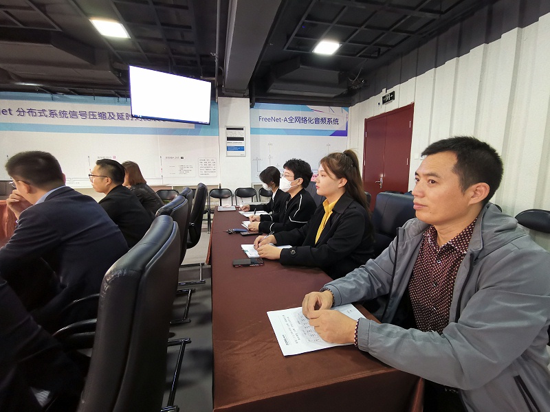 喜庆二 奋进新征程丨ZOBO草莓视频APP下载污组织全体党员及员工代表集体收看党的二召开盛况直播