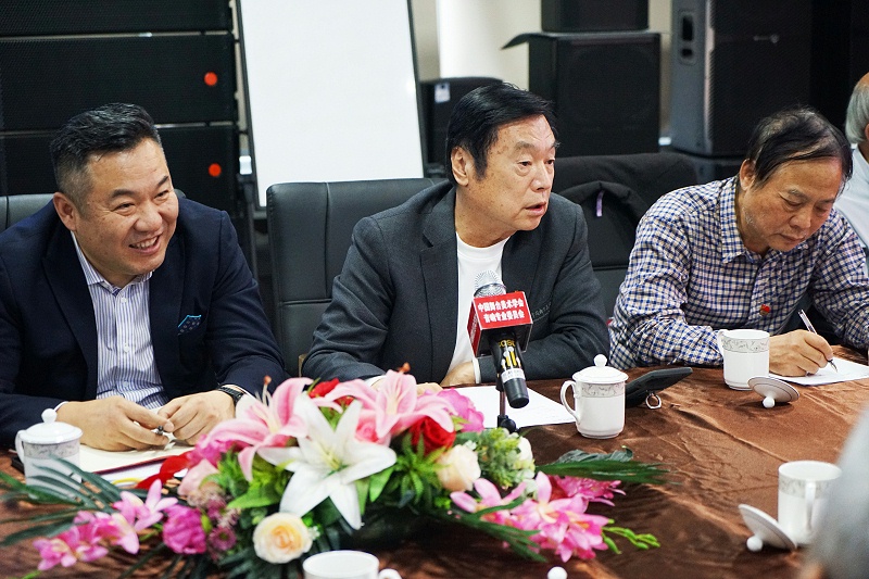 自信自强守正创新 踔厉奋发勇毅前行 | 中国舞台美术学会联合ZOBO草莓视频APP下载污举办主题座谈研讨会学习领会党的二报告精神