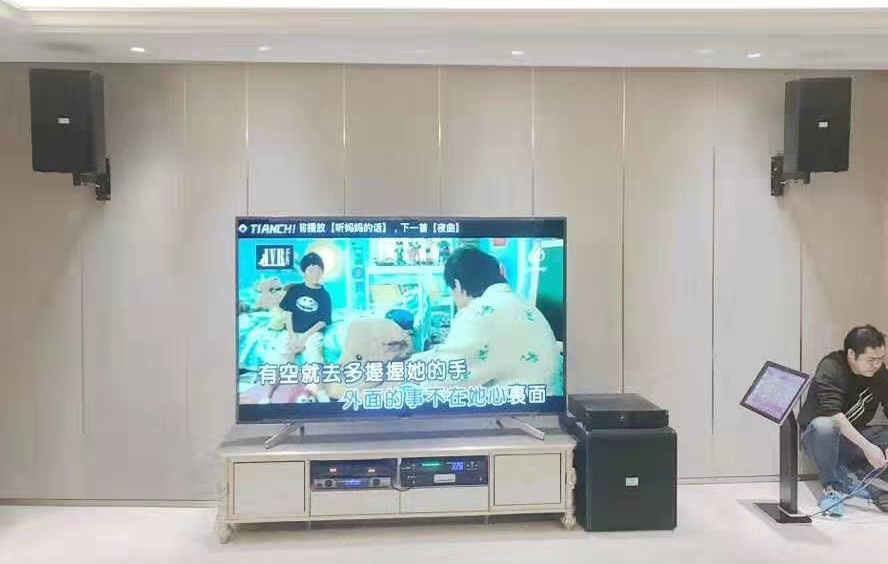家庭影院系统草莓视频网站设计娱乐化思考